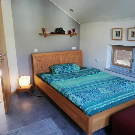 Atelierwohnung Lichtdurchflutet 70q Διαμέρισμα *